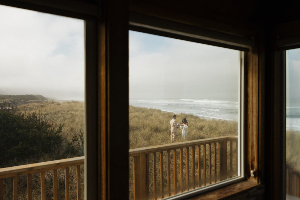 oregon coast intimate elopement